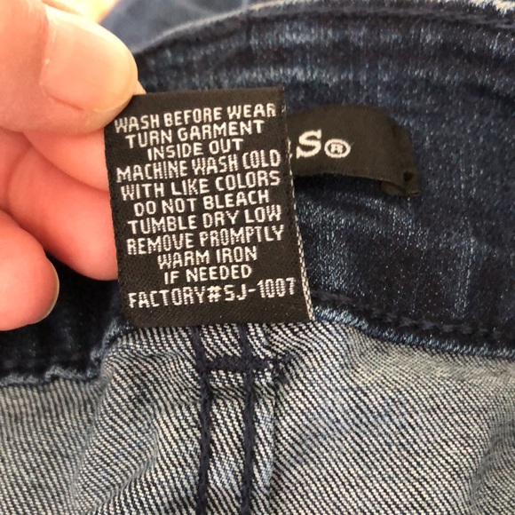 Blue jeans, tapered leg and double button - Picture 7 of 7